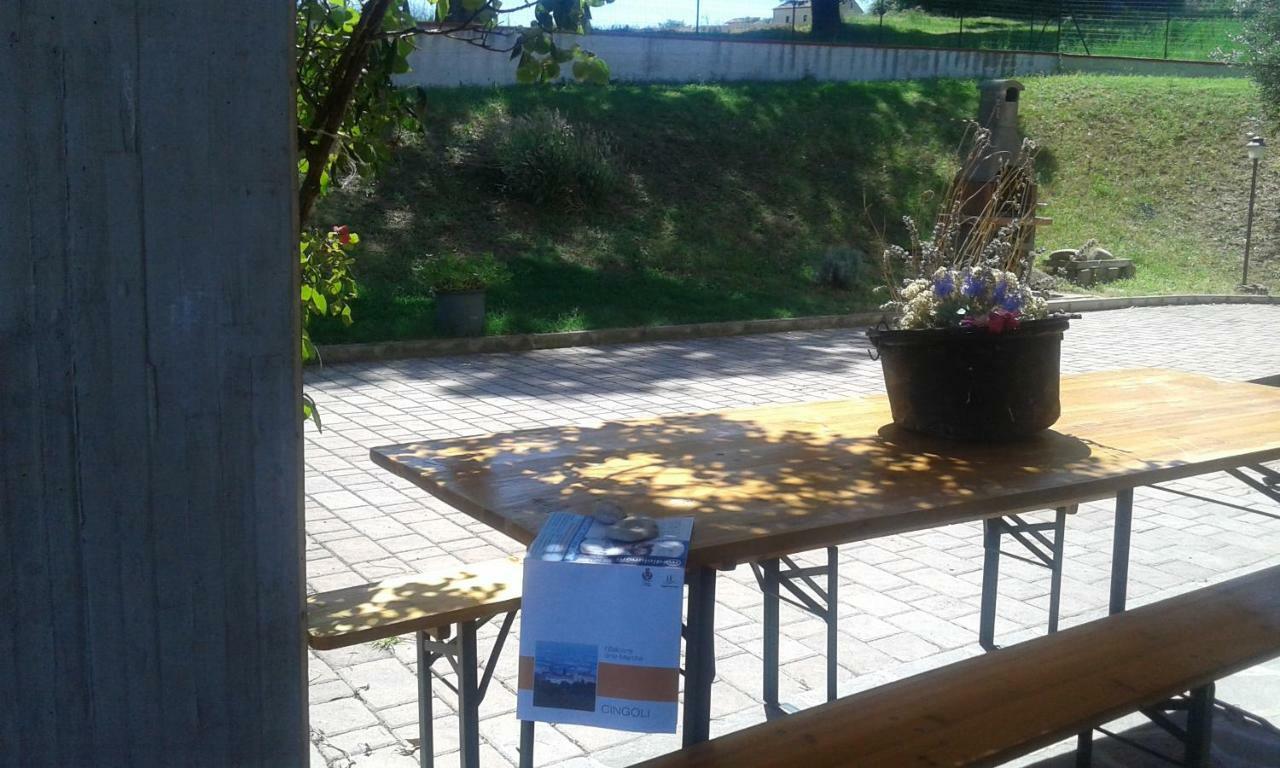 Amor Di Lavanda Cingoli Εξωτερικό φωτογραφία
